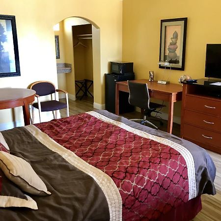 Town & Country Motel Livingston ภายนอก รูปภาพ