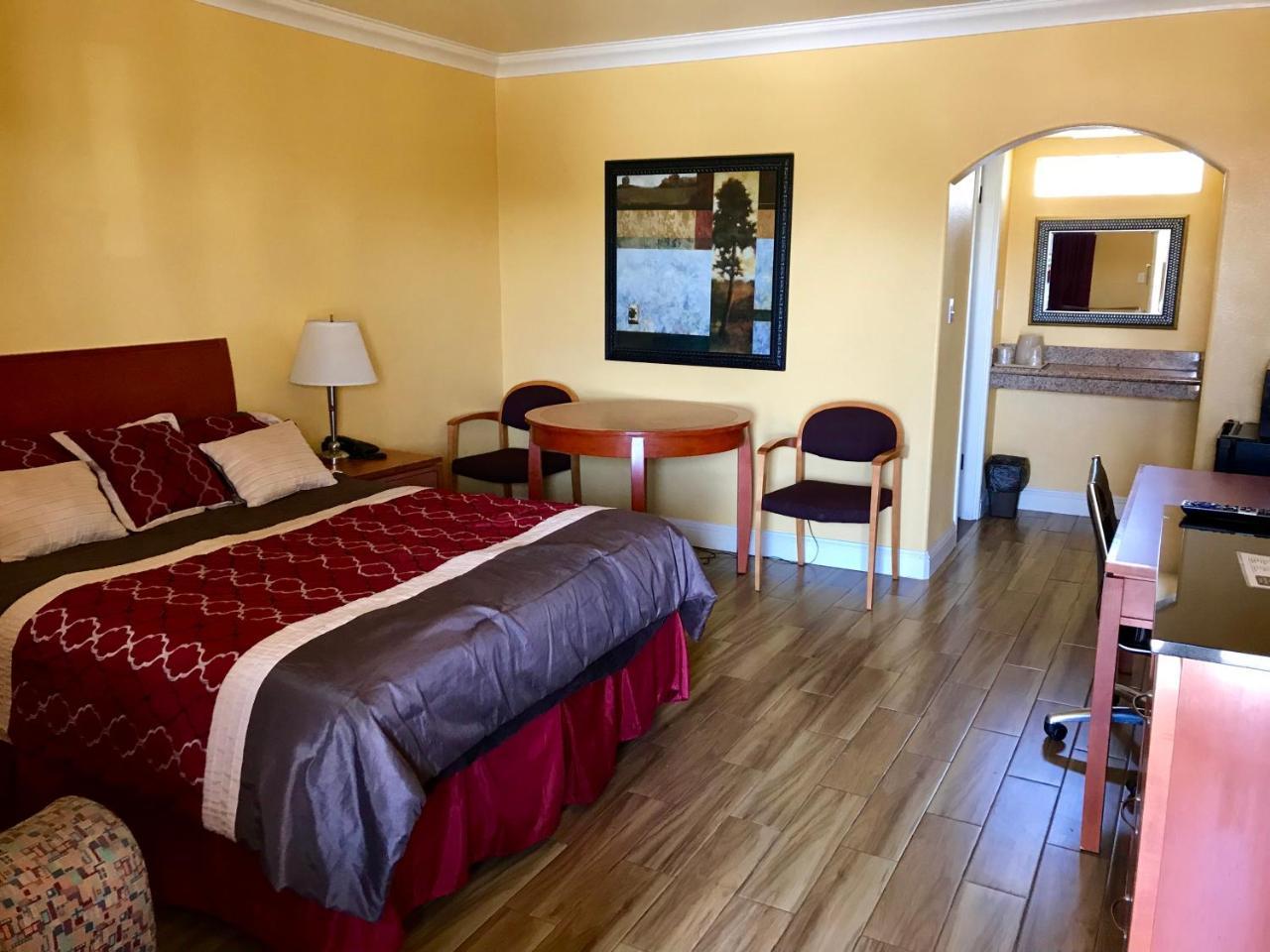 Town & Country Motel Livingston ภายนอก รูปภาพ