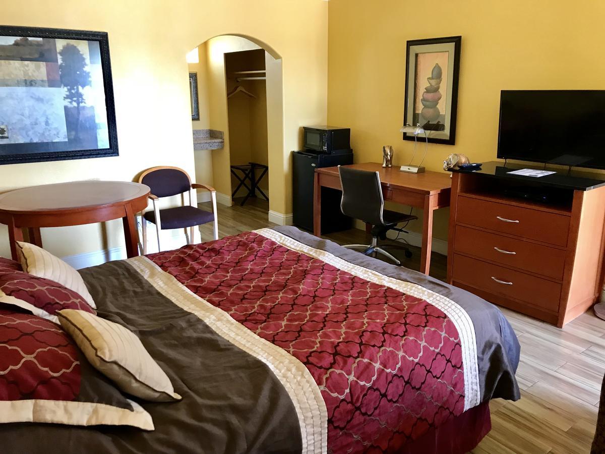 Town & Country Motel Livingston ภายนอก รูปภาพ