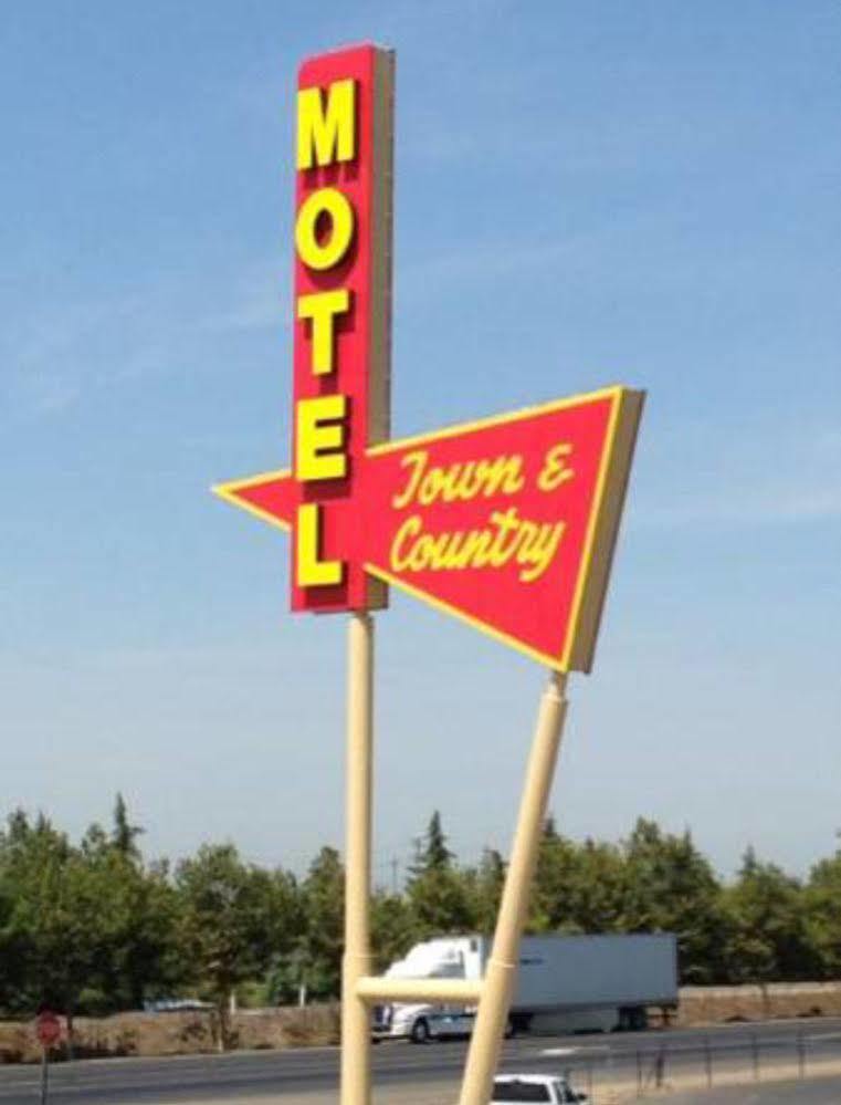 Town & Country Motel Livingston ภายนอก รูปภาพ