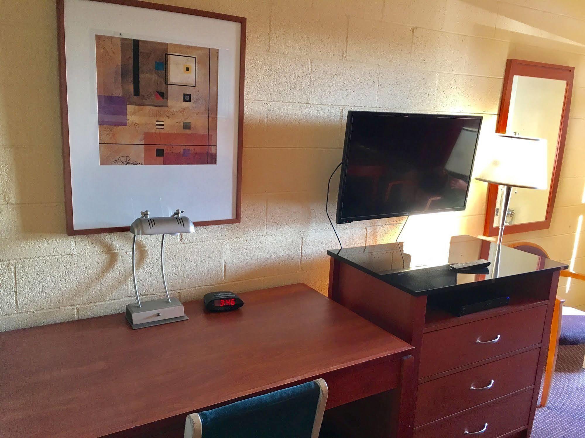 Town & Country Motel Livingston ภายนอก รูปภาพ