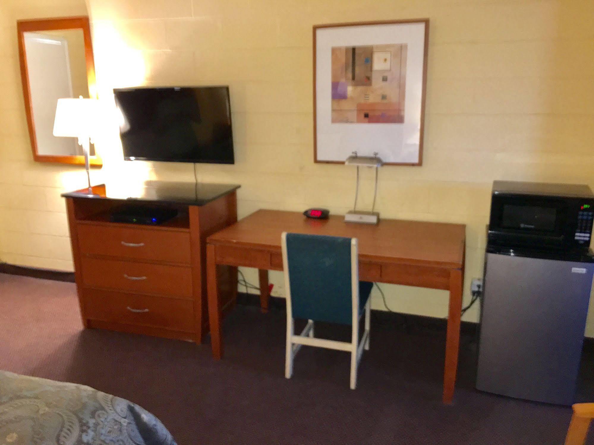Town & Country Motel Livingston ภายนอก รูปภาพ