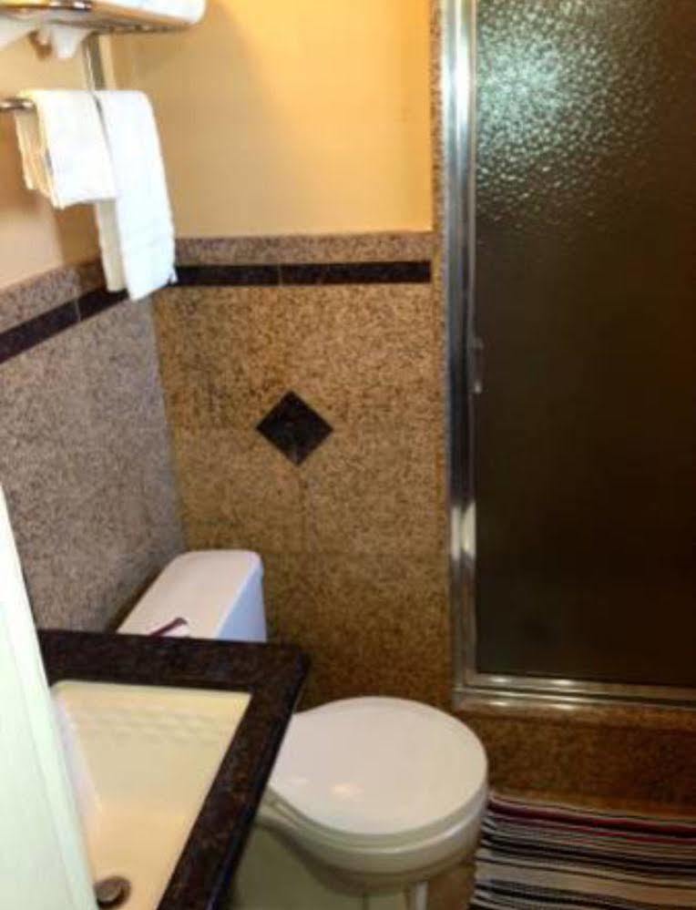 Town & Country Motel Livingston ภายนอก รูปภาพ