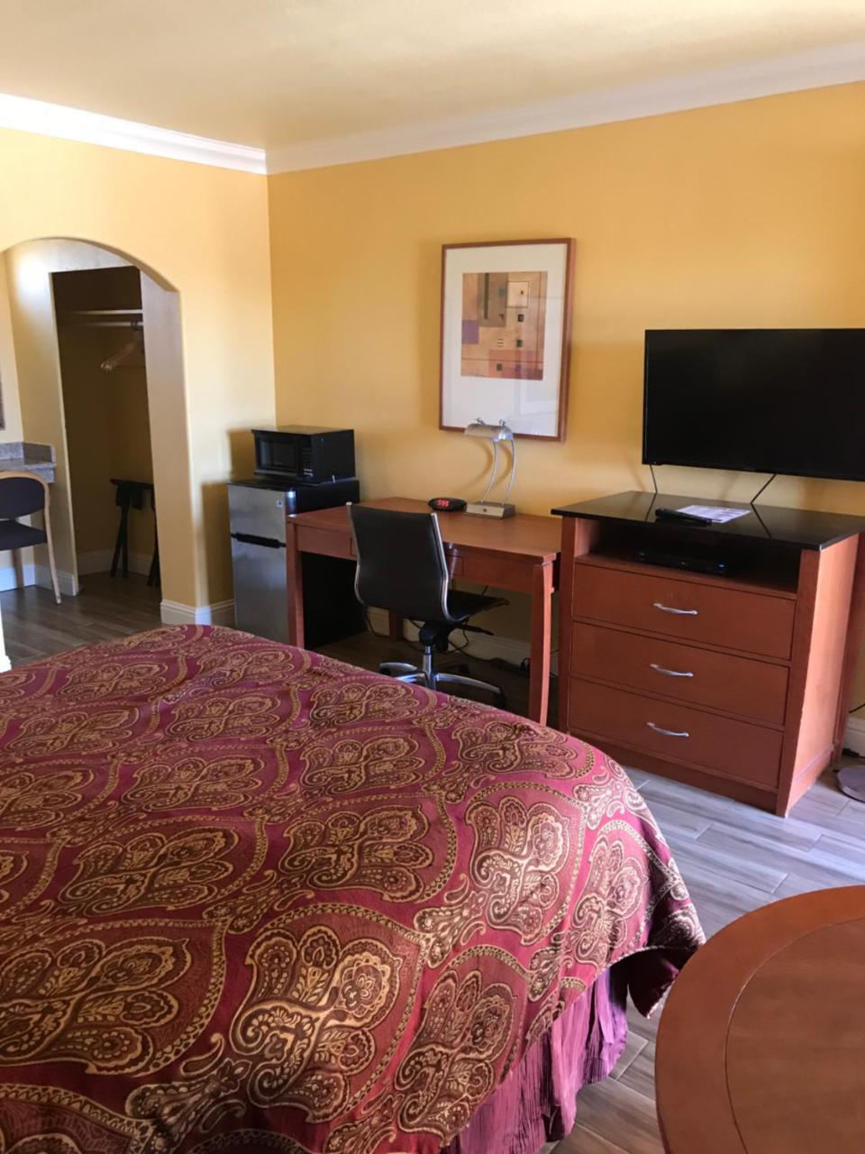 Town & Country Motel Livingston ภายนอก รูปภาพ