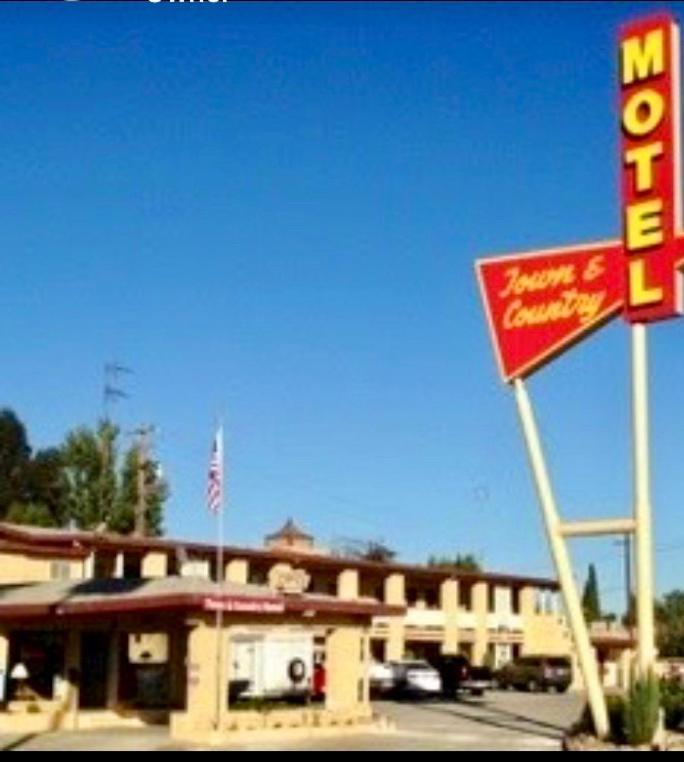 Town & Country Motel Livingston ภายนอก รูปภาพ